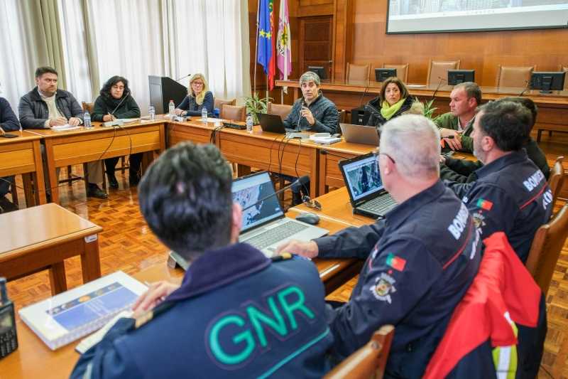 Reuni�o da Comiss�o Municipal Extraordin�ria de Prote��o Civil C...