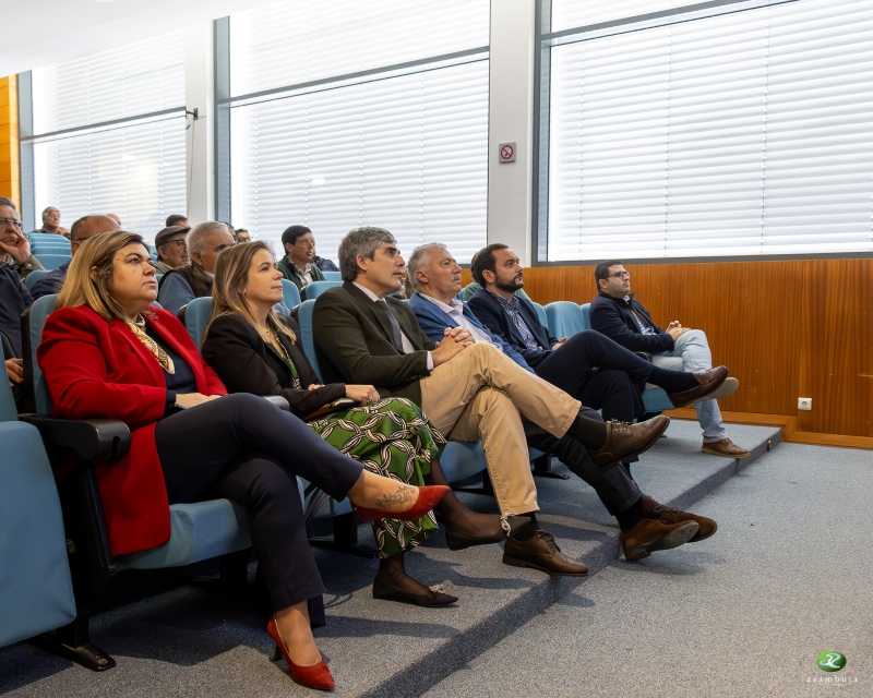 Agricultores de 3 munic�pios reunidos em Azambuja