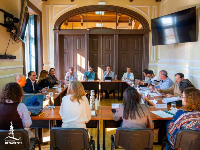 Reuniu pela primeira vez a Comiss�o de acompanhamento do Novo...