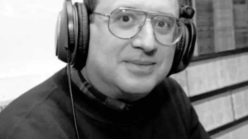 Morreu C�ndido Mota, voz maior da r�dio em Portugal 