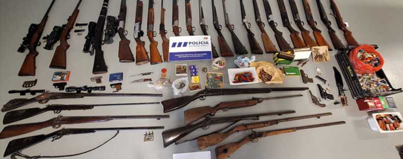 Apreens�o de 35 Armas de Fogo � Distrito de Santar�m